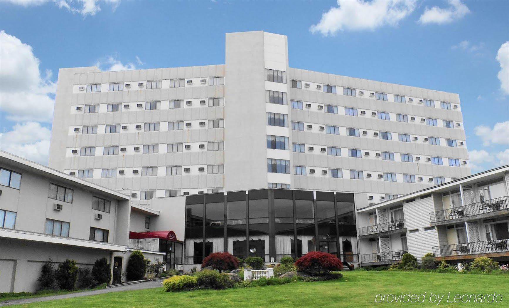 Hudson Valley Resort & Spa Kerhonkson Екстериор снимка