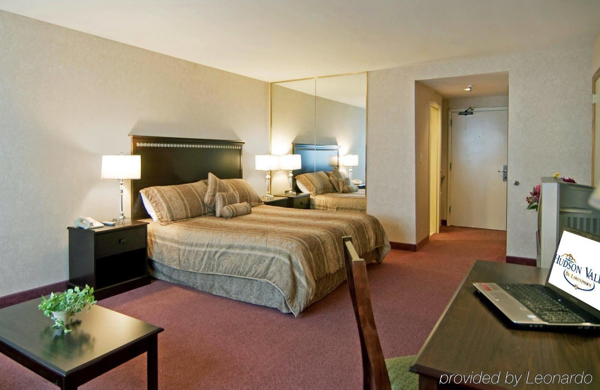 Hudson Valley Resort & Spa Kerhonkson Стая снимка